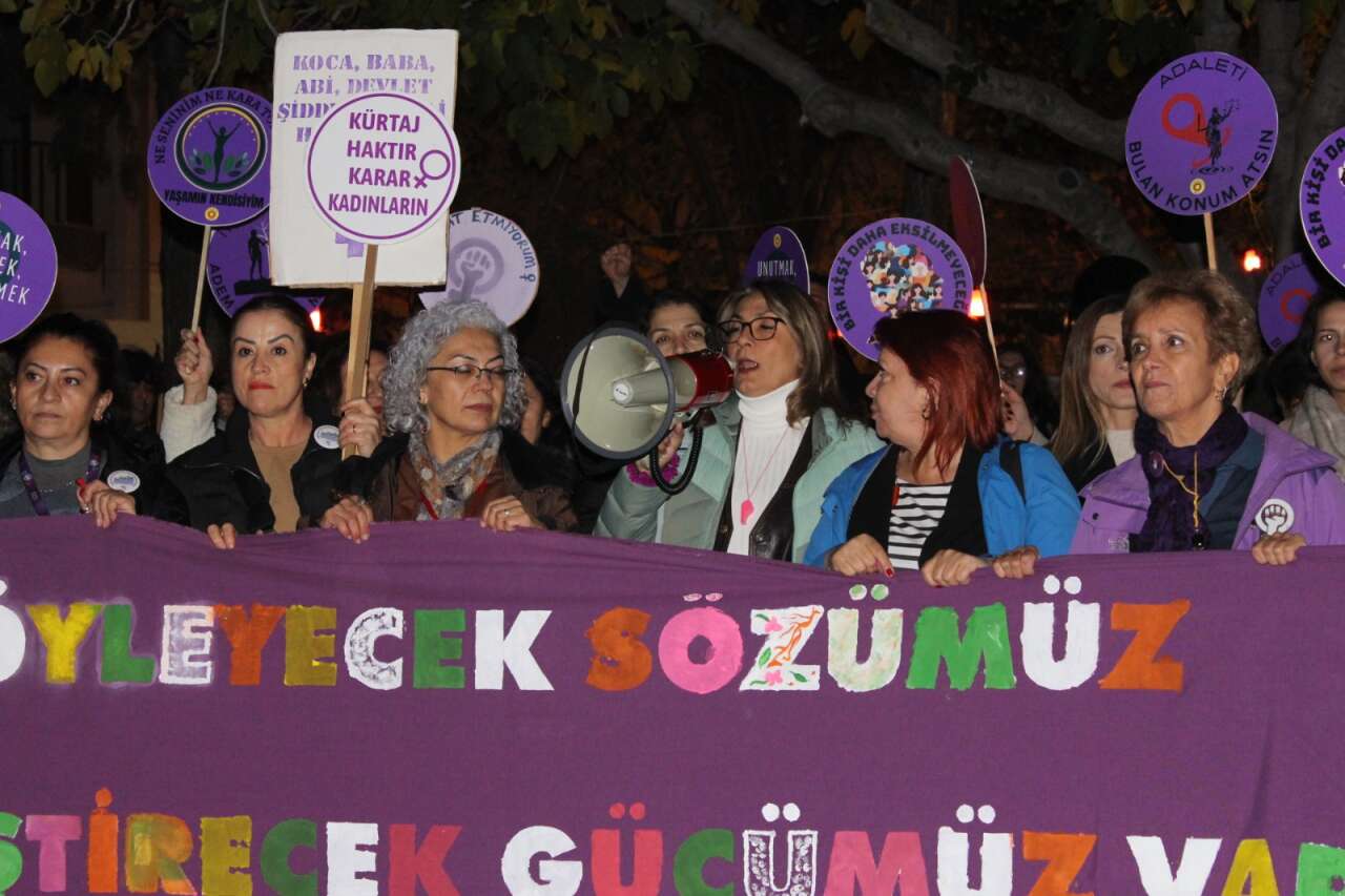 Menteşe Kadın Platformu, 25 Kasım’da Sokakları Doldurdu: “Dünya Yerinden Oynar, Kadınlar Özgür Olsa!” 4